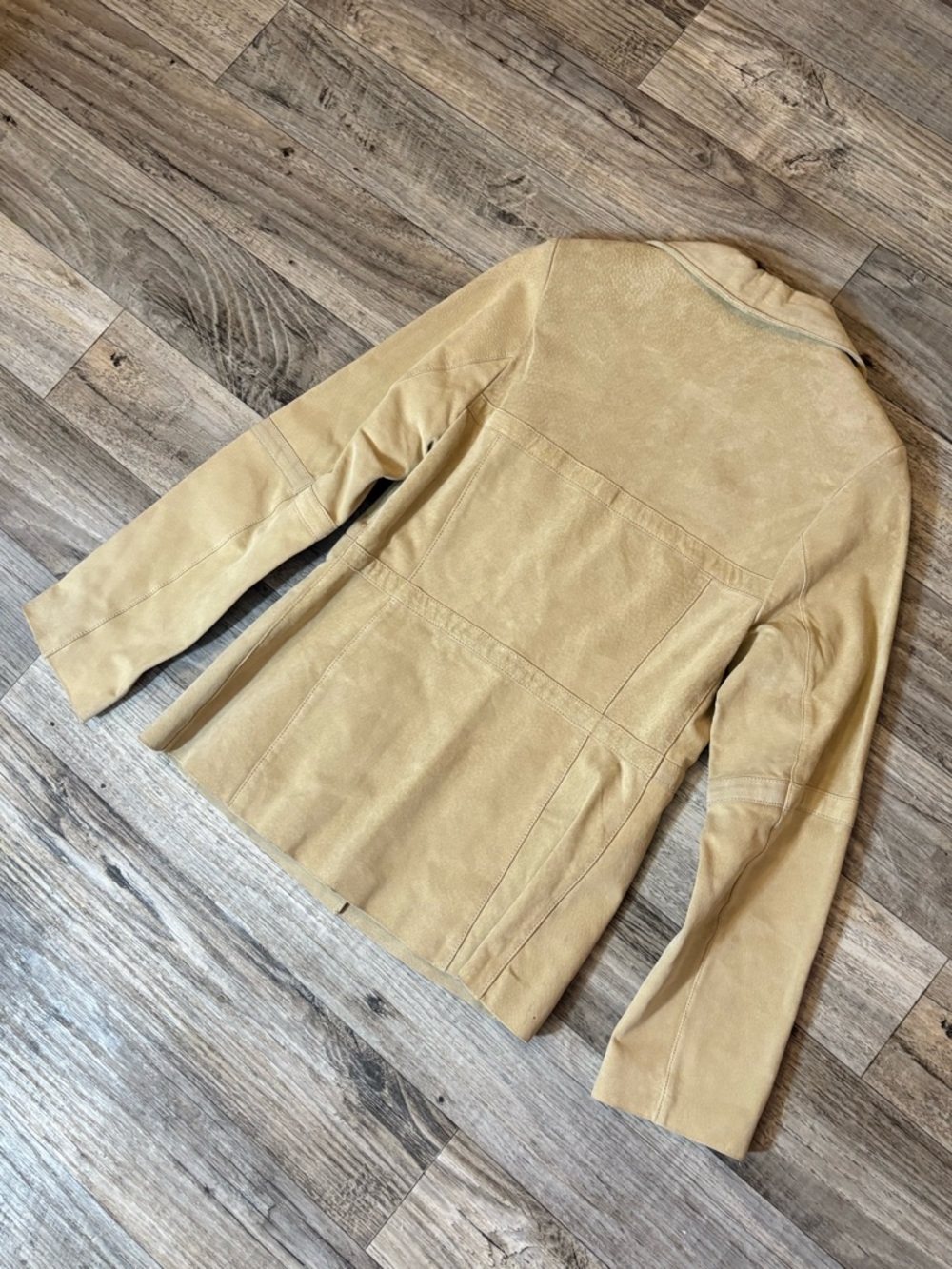 Suzy Shier jacket - Picture 2 of 3
